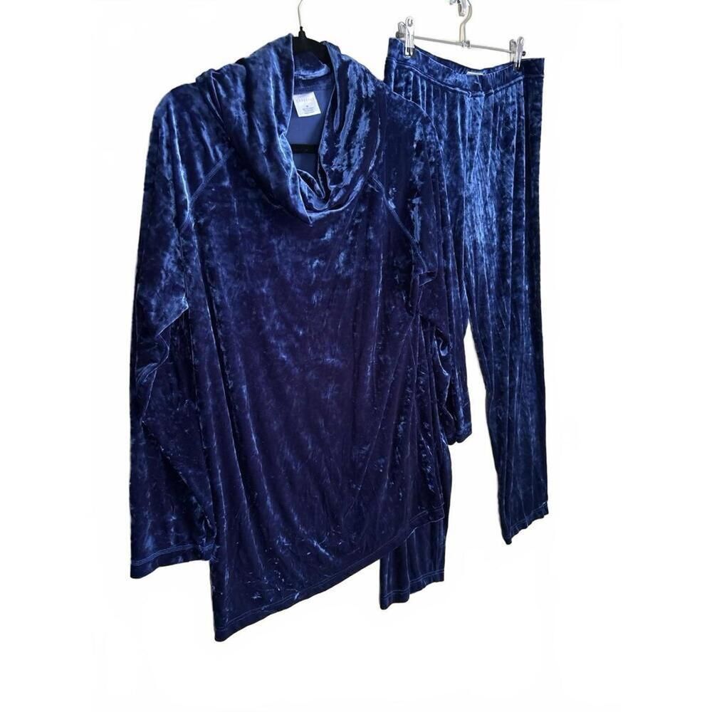 Cabernet Crushed Velvet Cowl Neck Oversized Top Ankle Pants Blue Medium M - Picture 2 of 9